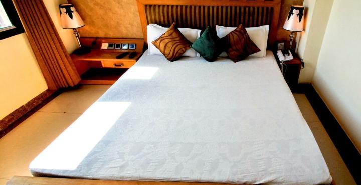 Hotel Rajshree Chandīgarh Buitenkant foto