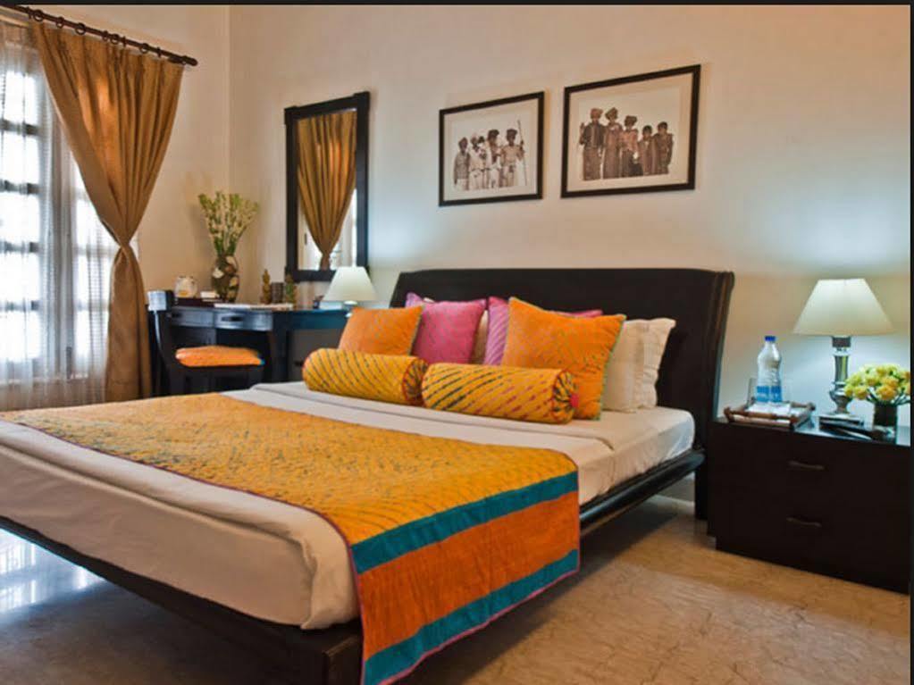 Hotel Rajshree Chandīgarh Buitenkant foto